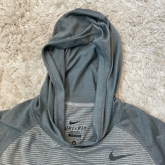 Nike Other - Nike Men’s Pullover - Medium